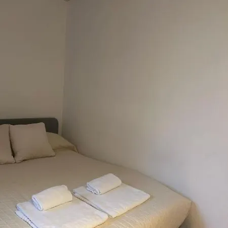 Ah Luxury Montecitorio Pensionat 4*