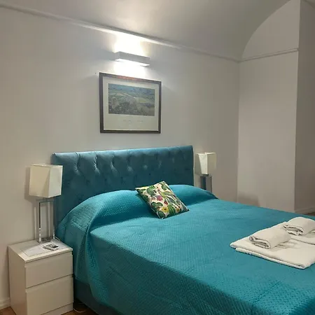 Pensjonat Ah Luxury Montecitorio 4*