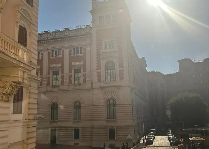 Ah Luxury Montecitorio بيت ضيافة روما