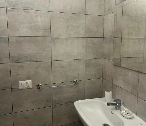 Ah Luxury Montecitorio 4* ローマ