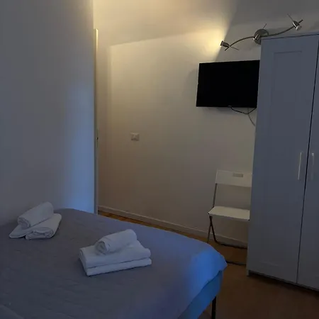 Ah Luxury Montecitorio Gasthuis